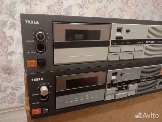 Дека кассетная Tesla SP210 и SP210T