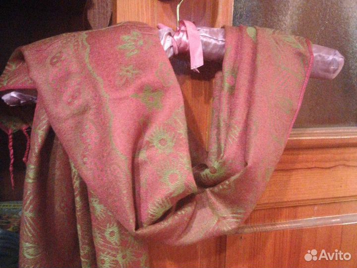 Палантины, шарф адидас,снуд перчатки кожаные