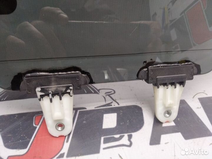 Стекло двери задней Suzuki Grand Vitara II (2005—2