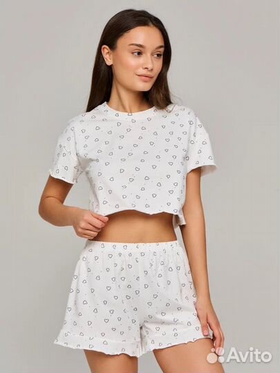 Пижама женская хлопковая в сердечко с шортами