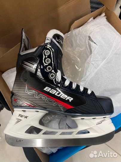 Коньки bauer vapor X3 INT