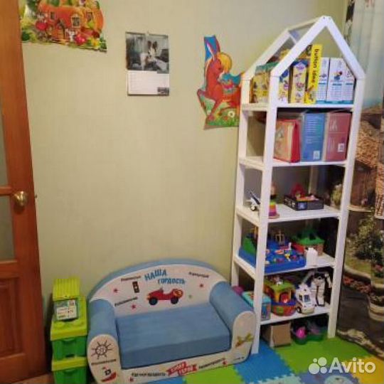 Стеллаж в детскую