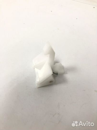 Крючок для ручки люка стиральной машины Bosch