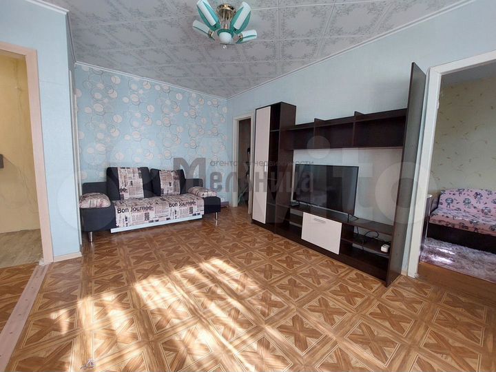 3-к. квартира, 43,2 м², 1/5 эт.