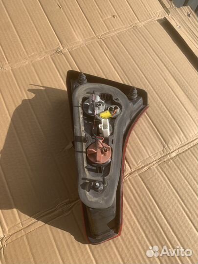 Левый фонарь багажника Kia Optima 3