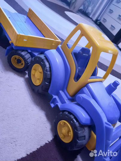 Детский трактор