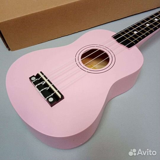 Укулеле сопрано новая