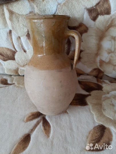 Кувшин ручной работы