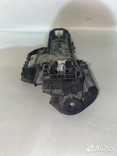 Mercedes W204 07- Кронштеин ручки задний левый 472