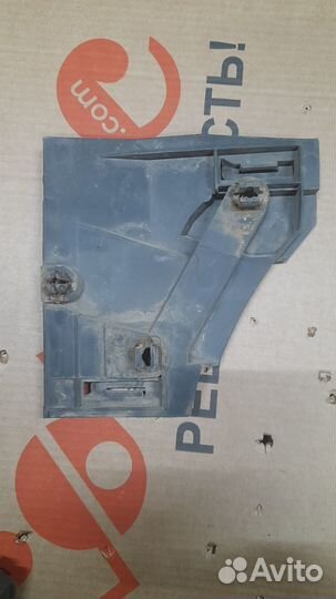 Крепление лев. задн. бампера Mercedes Vito 638