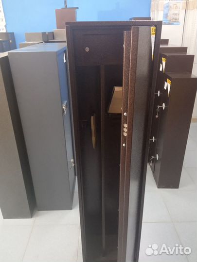 Сейф для оружия oldi 24 на 5-6 стволов с полками