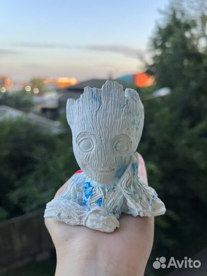 Гипсовое кашпо малыш грут