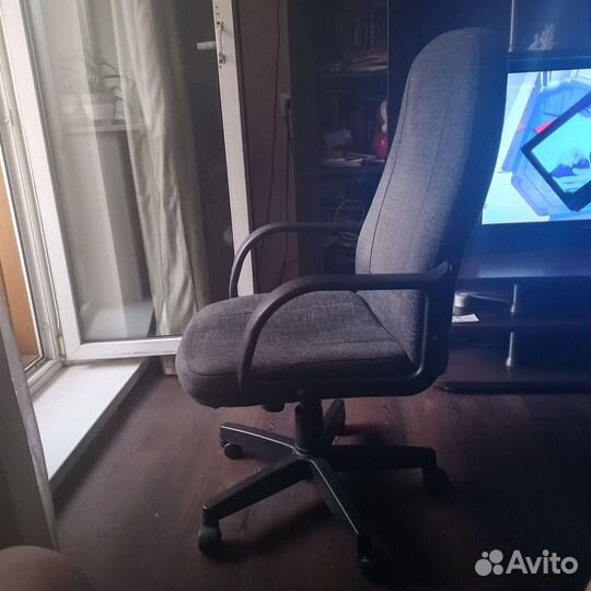 Компьютерное кресло бу до 2000 рублей