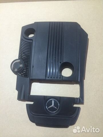 Декоративная накладка двигателя Mercedes W204