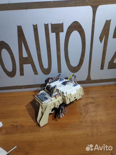 Блок предохранителей Suzuki Swift