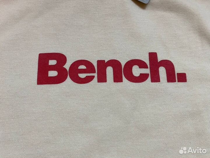 Свитшот женский Bench белый