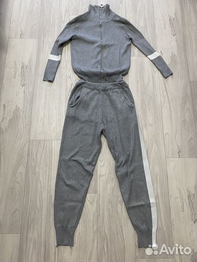 Спортивный костюм женский