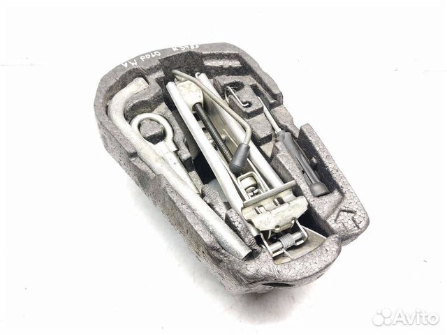 Домкрат Volkswagen Polo 4 рест. 2007 6Q0012115H