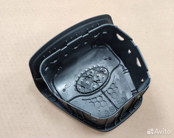 Заглушка руля Hyundai Elantra AD с 2015 года