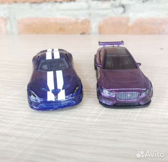 Hot wheels машинки