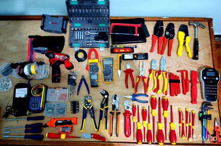 Услуги электрика. Электрик. Замена проводки