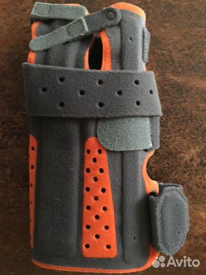 Лучезапястный ортез