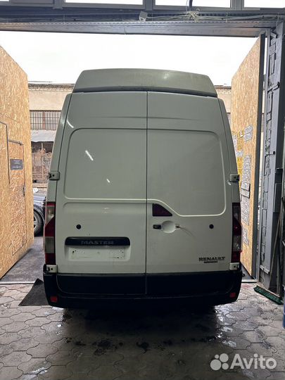 В разборе Renault Master 3 2014 левый руль