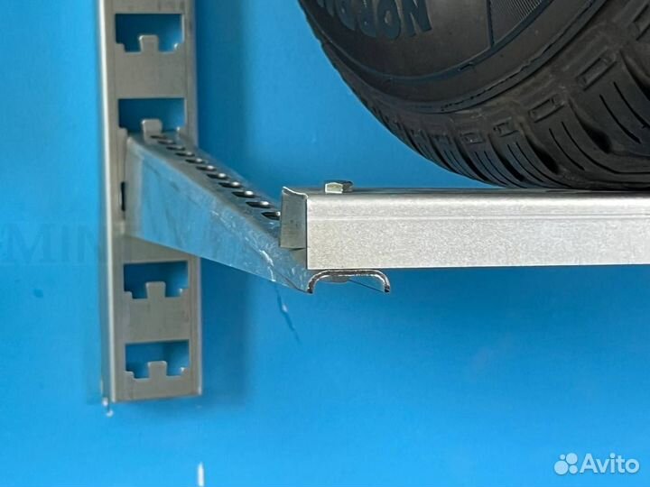 Стеллаж для хранения колес