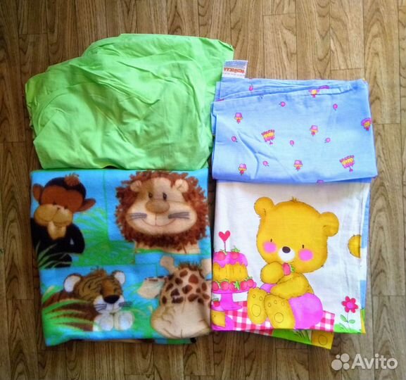 Новое постельное белье для детской кроватки