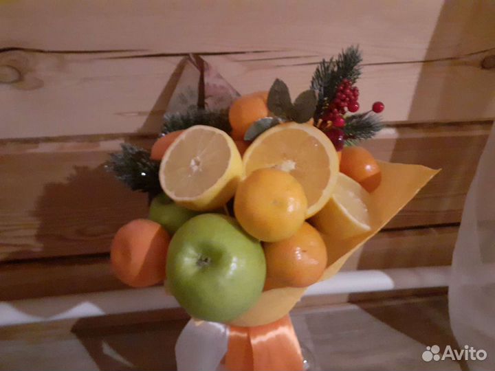 Топиарий и фруктовые букеты