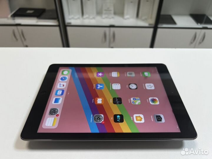 iPad Air WiFi 16gb Ростест (1198)