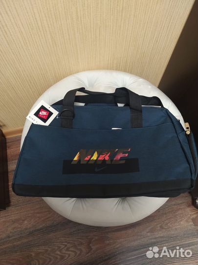 Спортивная сумка Nike