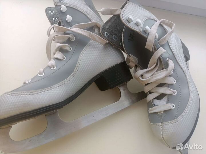 Коньки для фигурного катания