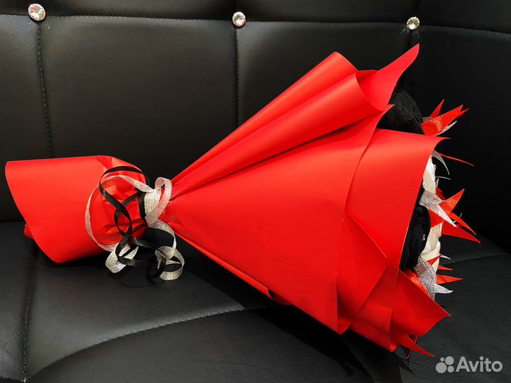 Подарок мужчине на день рождения (букет из носков)