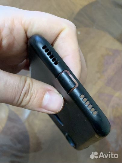 Стекла и чехлы для телефона