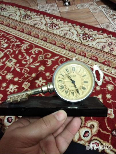 Часы Слава (ссср) в виде ключа
