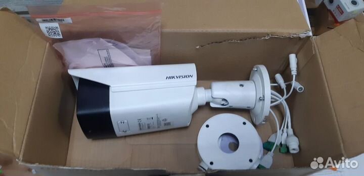 Тепловизионная цилиндрическая IP-камера, Hikvision