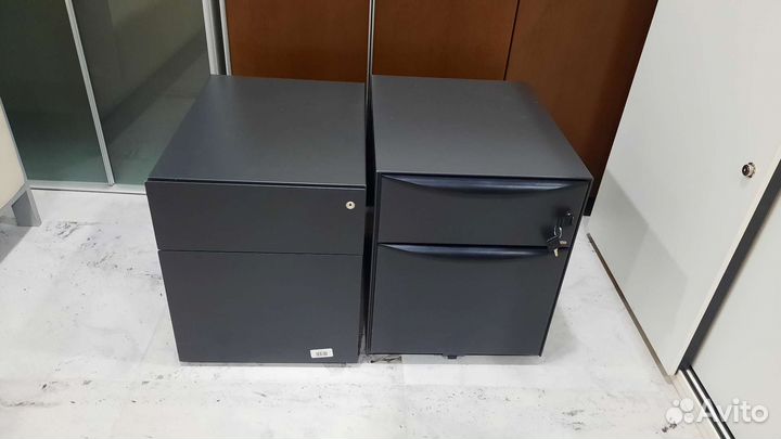 Тумбы, инструментальные металл Knoll