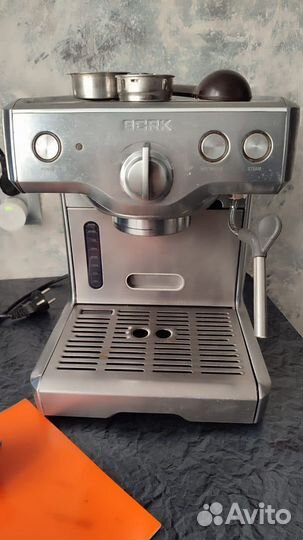 Кофемашина Bork C800