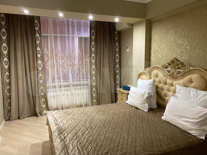 3-к. квартира, 120 м², 6/10 эт.