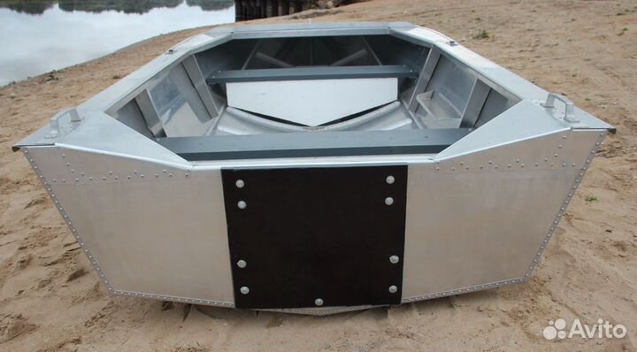 Алюминиевая лодка Мста-Н 3 м., новая, с вёслами
