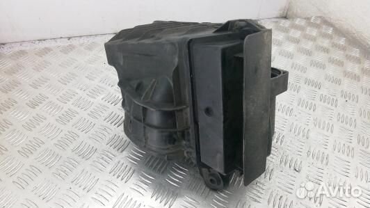 Корпус воздушного фильтра renault megane 3 (98C18N