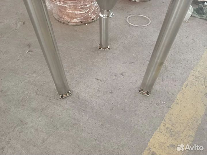 Цилиндро-конический танк 140л. 2мм толщина стенок