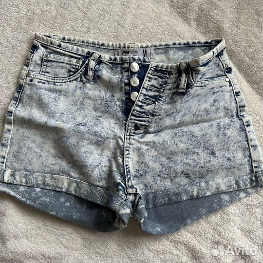 Шорты черные и голубые