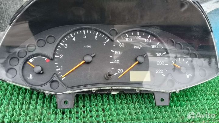 Приборка на Форд Фокус1