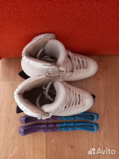 Коньки фигурные