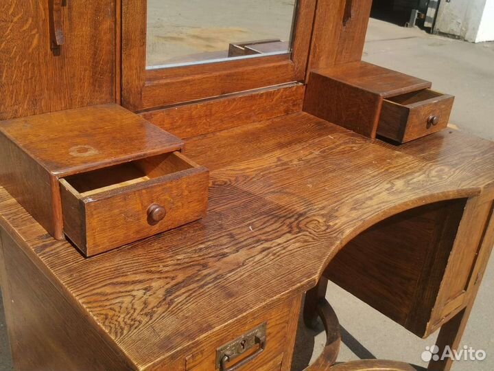 Антикварное трюмо