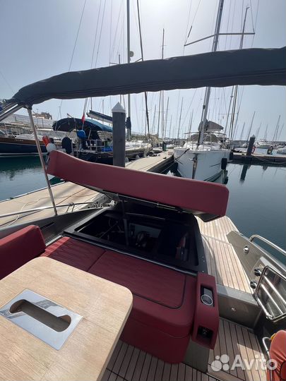 Яхта Моторная Cranchi E30