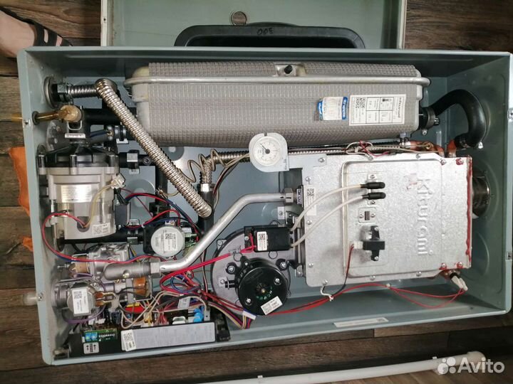 Газовый котел двухконтурный kiturami