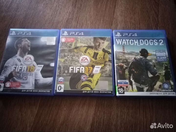 Sony PS4 Slim